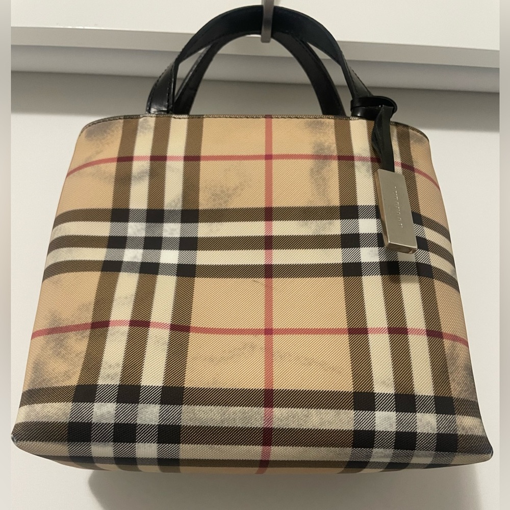 Authentic BURBERRY nova check small tote made in italy